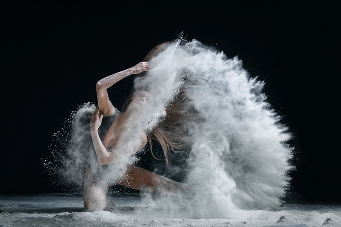 Красота танцев в фотографиях Александра Яковлева (27 фото)