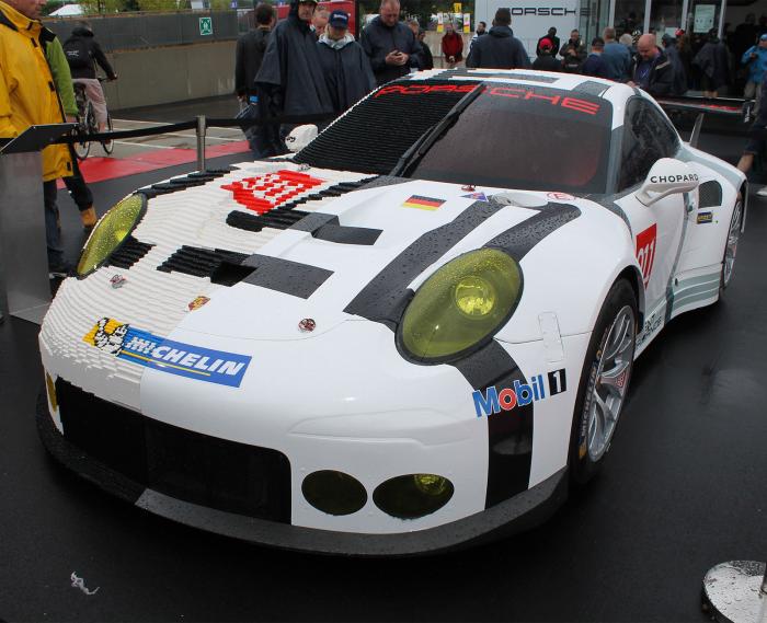 Porsche 911 RSR из конструктора Lego (11 фото)