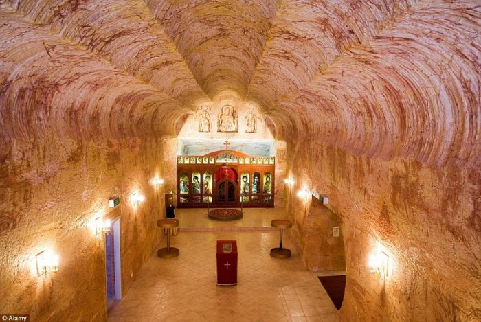 Кубер Педи – подземный город опалов (18 фото)