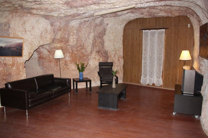 Кубер Педи – подземный город опалов (18 фото)