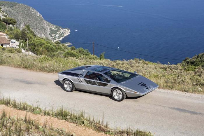 Продадут футуристический концепт от Maserati 70-х годов (22 фото)