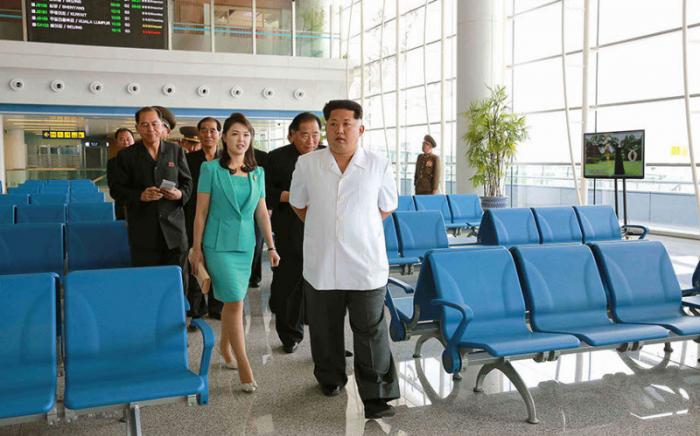 Открытие нового терминала в аэропорту в Пхеньяне (12 фото)