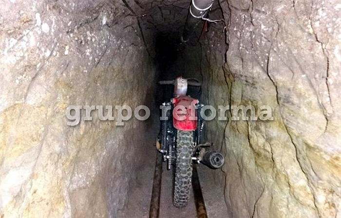 Тоннель, по которому сбежал наркобарон Хоакин Гусман (7 фото)