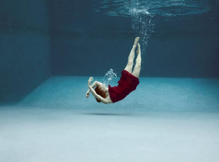Танцы детей под водой (11 фото)