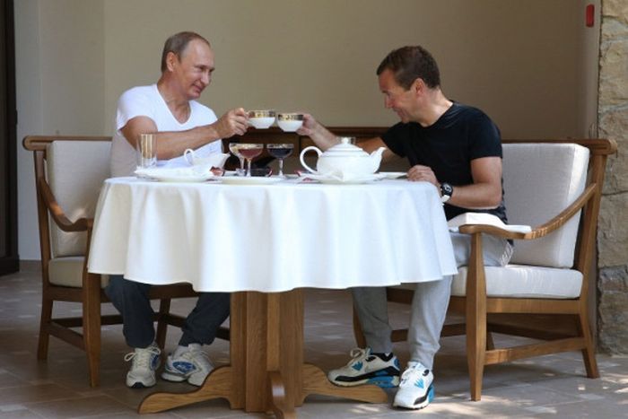 Владимир Путин и Дмитрий Медведев провели совместную тренировку (21 фото)