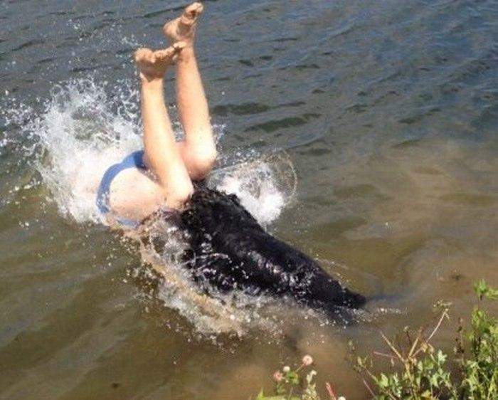 Самый неудачный прыжок в воду (3 фото)