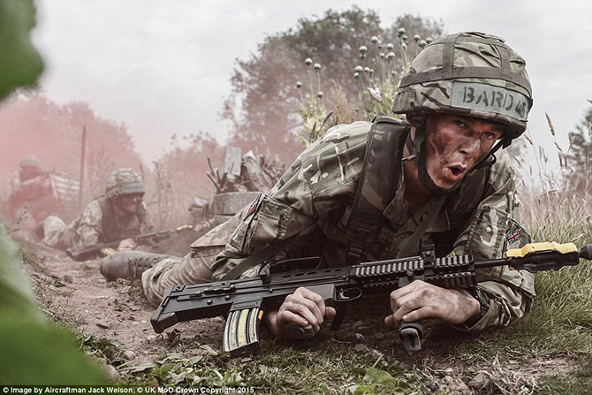 Потрясающие фото из жизни военных (10 фото)