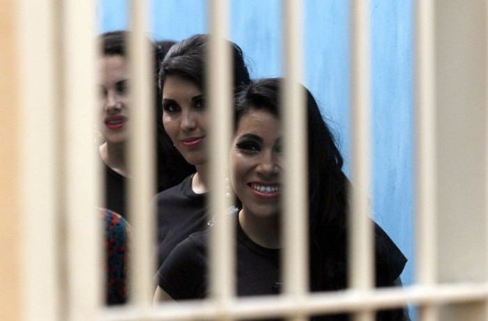 Конкурсы красоты среди женщин-заключенных (27 фото)