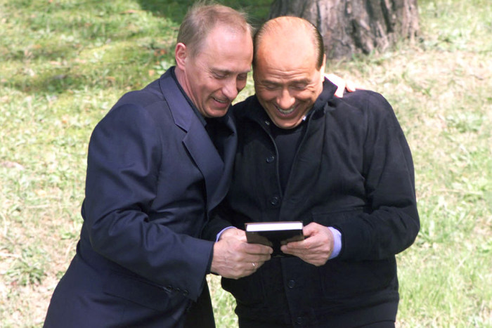  Подарки Владимира Путина (10 фото)