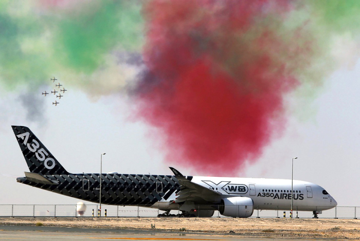 Фотоотчет с авиашоу Dubai Airshow-2015 (14 фото)