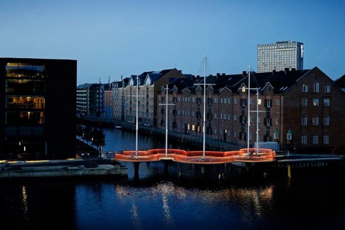 Cirkelbroen – необычный пешеходный мост в Дании (9 фото)