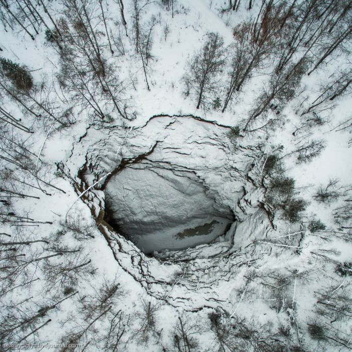 Титановая дыра на Южном Урале (18 фото)