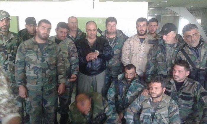 Сирийский спецназ получили российские медали за спасение штурмана  (4 фото)