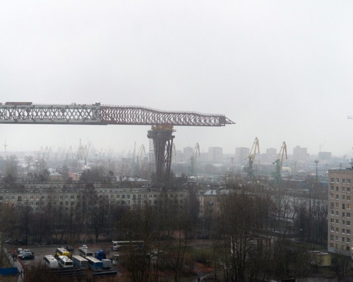 Как живется петербуржцам, над головой которых строят дорогу (22 фото)