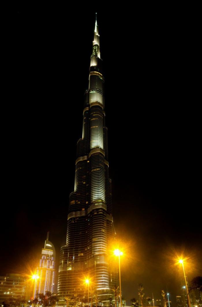 10 фактов о Бурдж-Халифа — самом высоком здании в мире (10 фото)