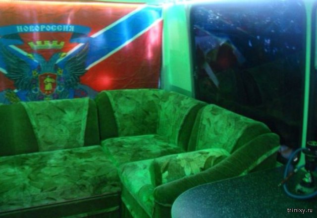  Party Bus     (4 )