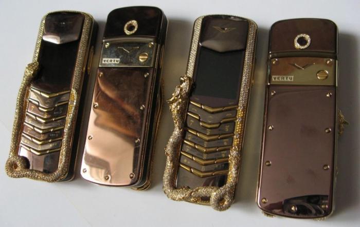 10 самых дорогих мобильных телефонов в мире (11 фото)