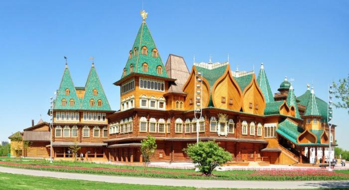 Деревянный царский дворец (5 фото)