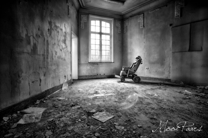 Заброшенная психиатрическая больница в Бельгии (15 фото)
