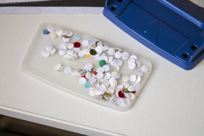 Интересные факты о дыроколе (6 фото) Интересные факты о дыроколе (6 фото)