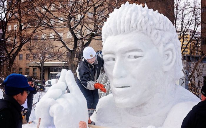 Снежный фестиваль Sapporo Snow Festival в Японии (15 фото)