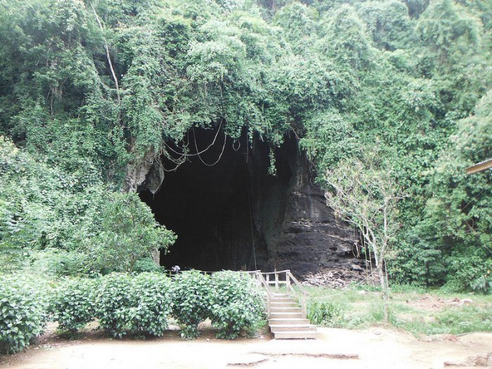 Пещеры ужаса Гомантонга (11 фото)