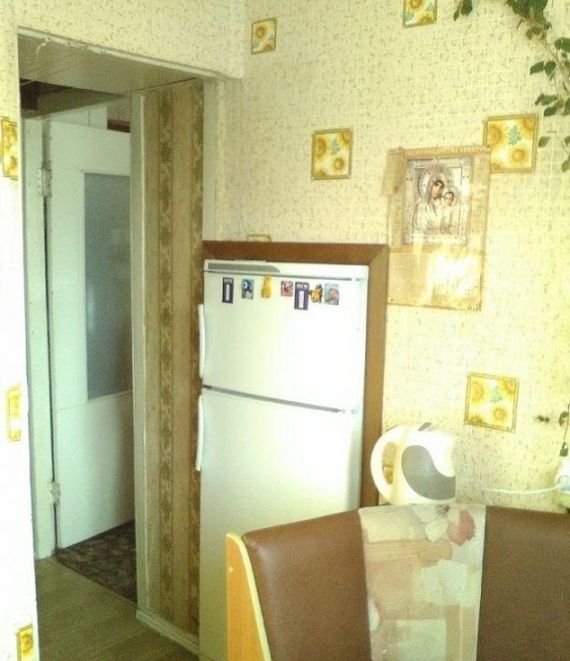Встраиваемый холодильник по-русски (2 фото)