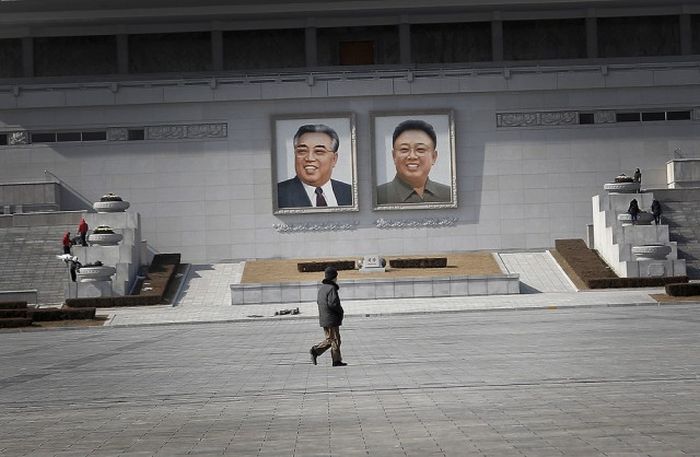 Фото повседневной жизни граждан Северной Кореи (38 фото)