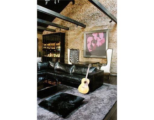 Необычный особняк Ленни Кравица продается за 1 миллион долларов (11 фото)