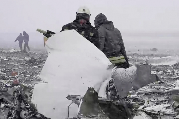 Катастрофа Boeing 737 под Ростовом-на-Дону (9 фото)