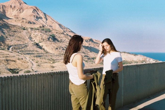 Девушки-военнослужащие армии Израиля в свободное время (14 фото)