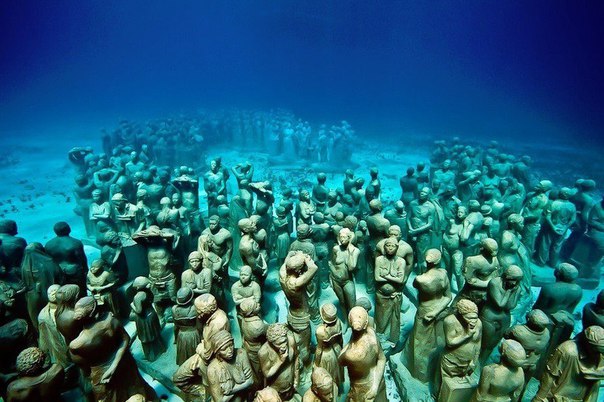 Музей подводных скульптур (10 фото)