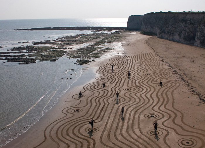 Рисунки на песке Сэма Дугадо (12 фото)