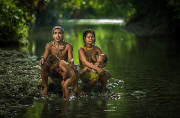 Жизнь дикого племени (11 фото)