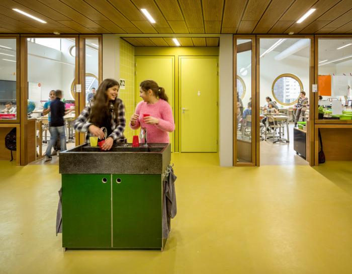 Детский центр в Амстердаме (15 фото)