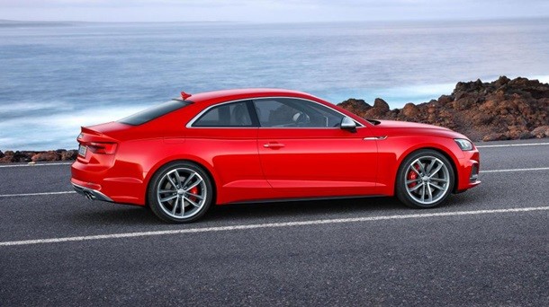 Audi представила A5 нового поколения (10 фото)