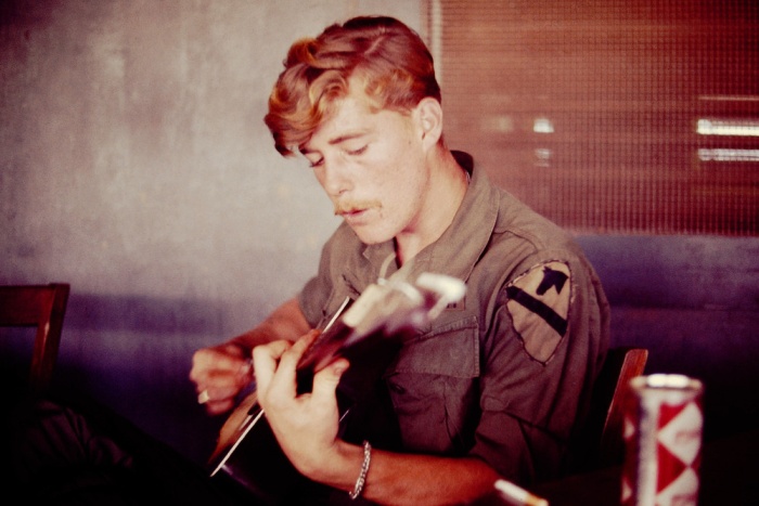  Быт американских солдат во время войны во Вьетнаме (15 фото)