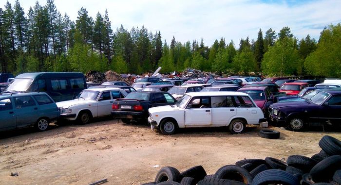  В Финляндии пройдет аукцион  российских автомобилей (4 фото)
