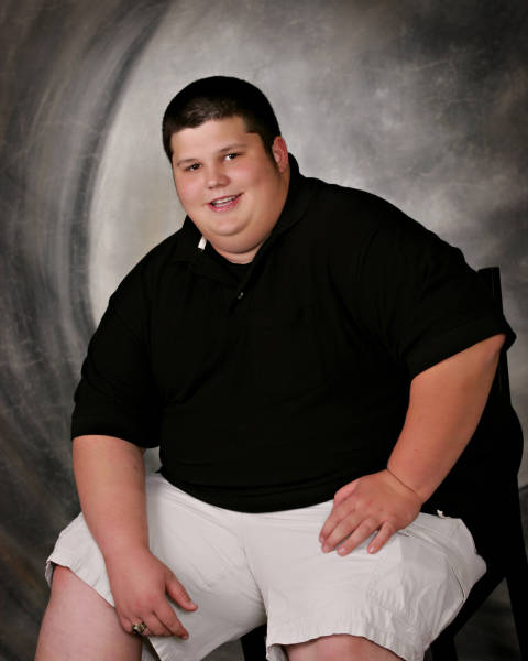  Парень, страдавший от ожирения, похудел на 95 кг (12 фото)