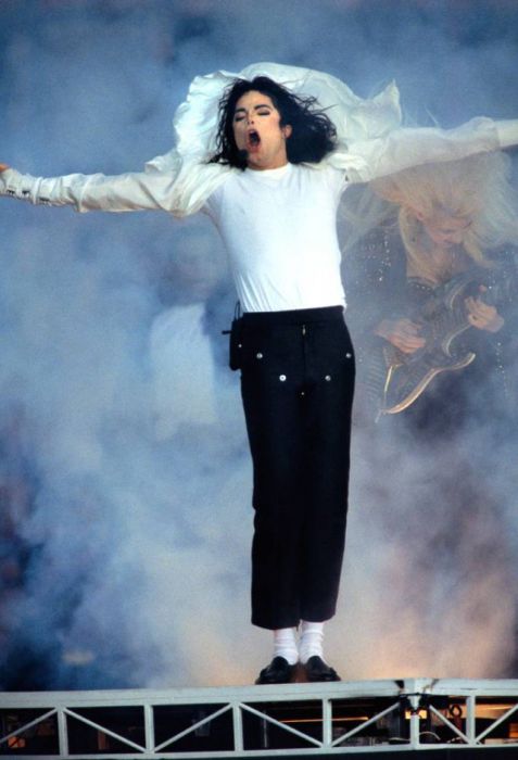 Жизнь Майкла Джексона в фотографиях (32 фото)