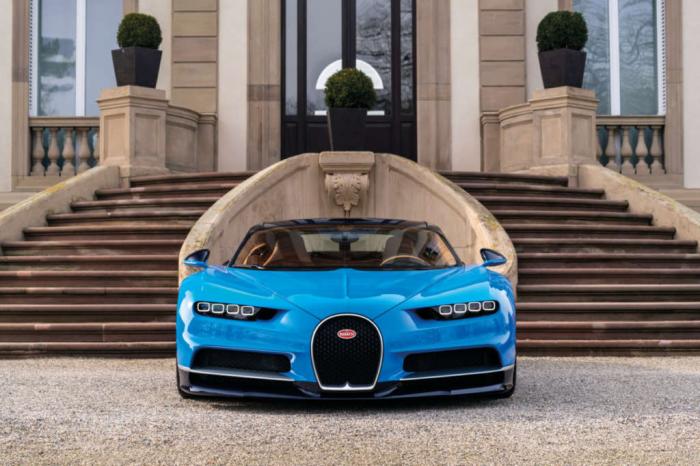 10 впечатляющих фактов о Bugatti Chiron 2017 (10 фото)