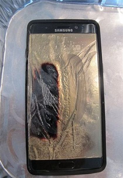 У жительницы Гавайев загорелся «безопасный» Samsung Galaxy Note 7 (3 фото)