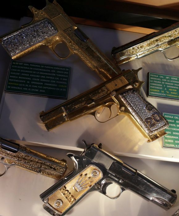 Драгоценное оружие мексиканских наркобаронов (15 фото)