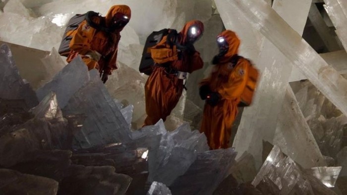 Удивительная мексиканская пещера кристаллов  (16 фото)