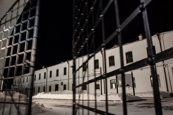 Атмосферная гостиница в здании бывшей тюрьмы (18 фото)