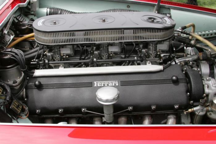 Интересный автомобиль Ferrari 410 Superamerica (7 фото)