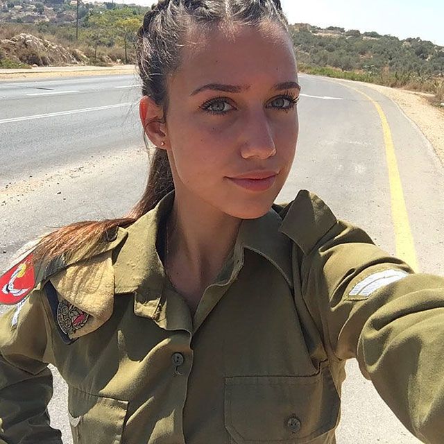 Очаровательные девушки на службе армии Израиля (31 фото)