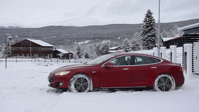 Tesla Motors готовится к официальному выходу на рынок России (4 фото)
