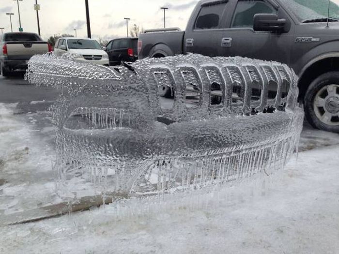 Замерзшие автомобили (50 фото)