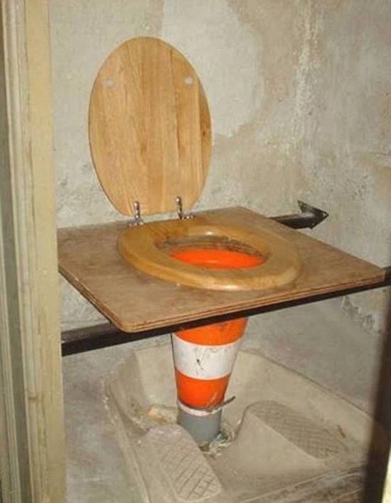 Самые странные туалеты (15 фото)